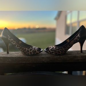 Donald J Pliner Couture Zorba heels in Cheetah